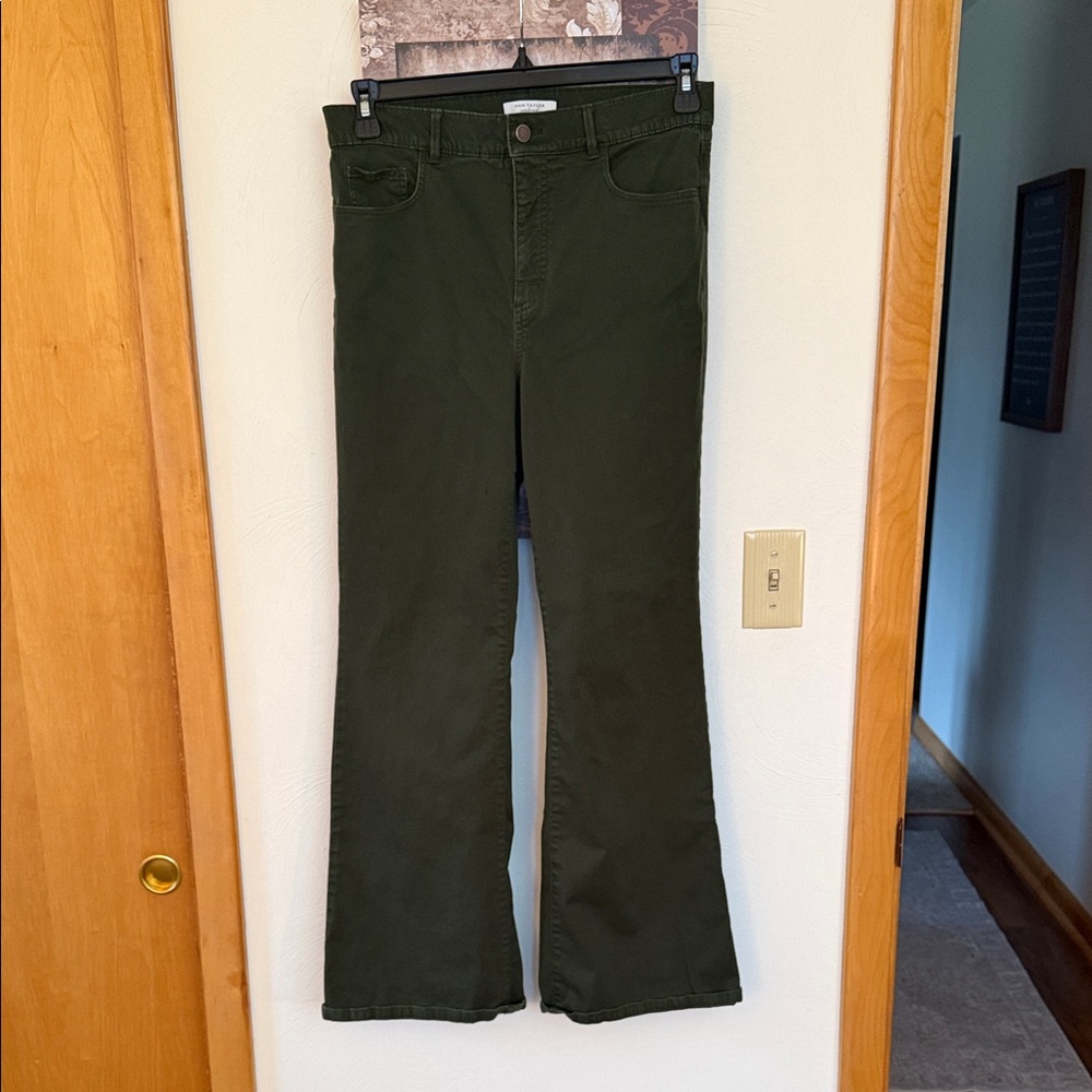 Ann Taylor weekend Olive Flare Pants
